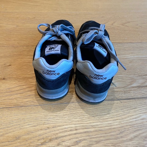 Kids New Balance 574 Classics size 2 - Picture 2 of 6